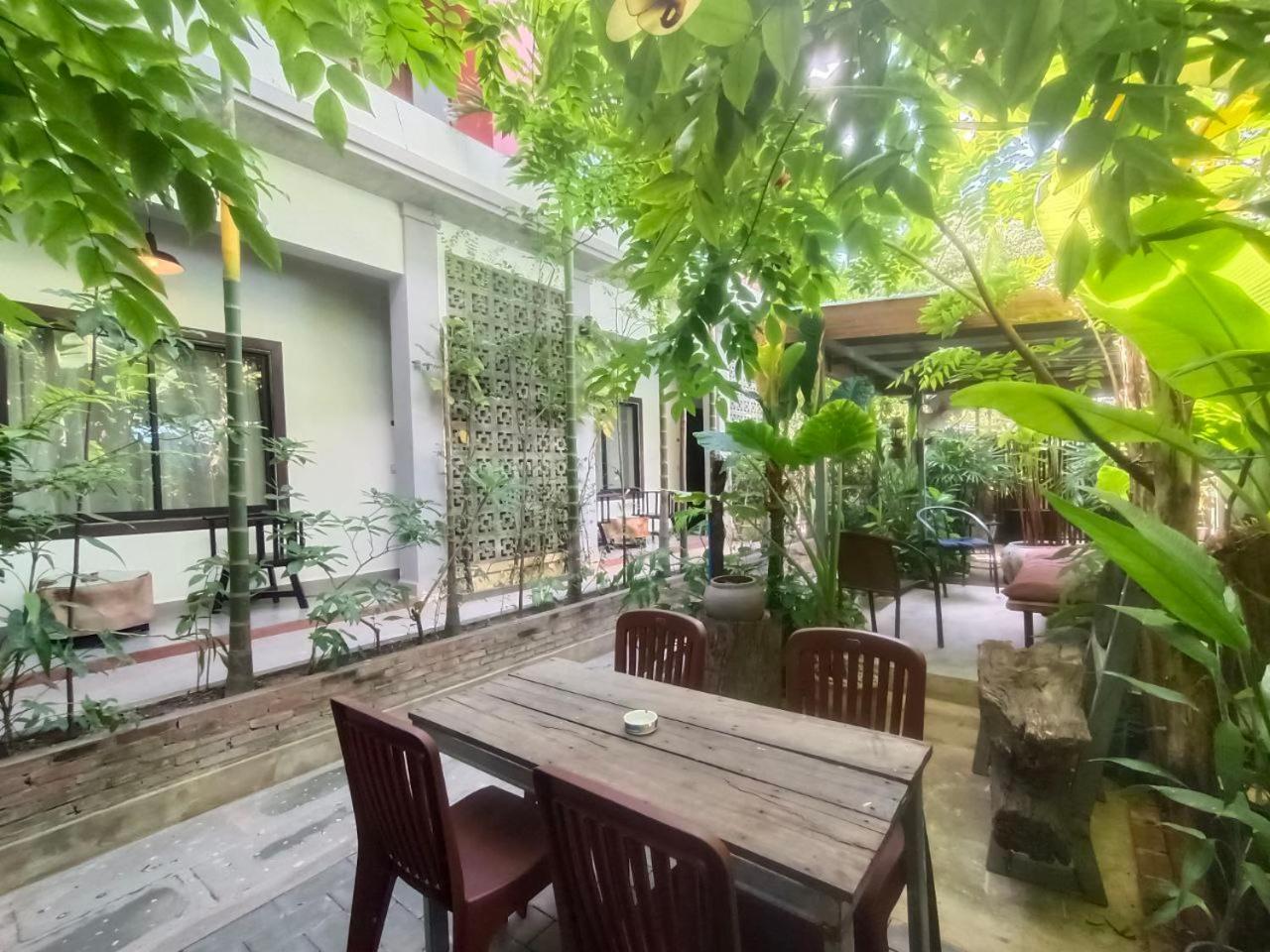 Green Stay Village Siem Reap Bagian luar foto